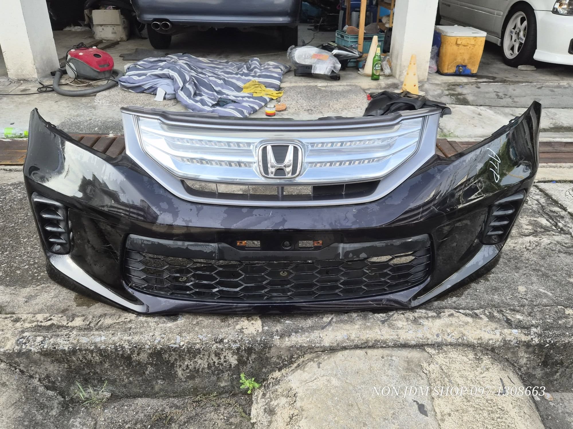 ชุดกันชนหน้าพร้อมกระจัง FREED HYBRID