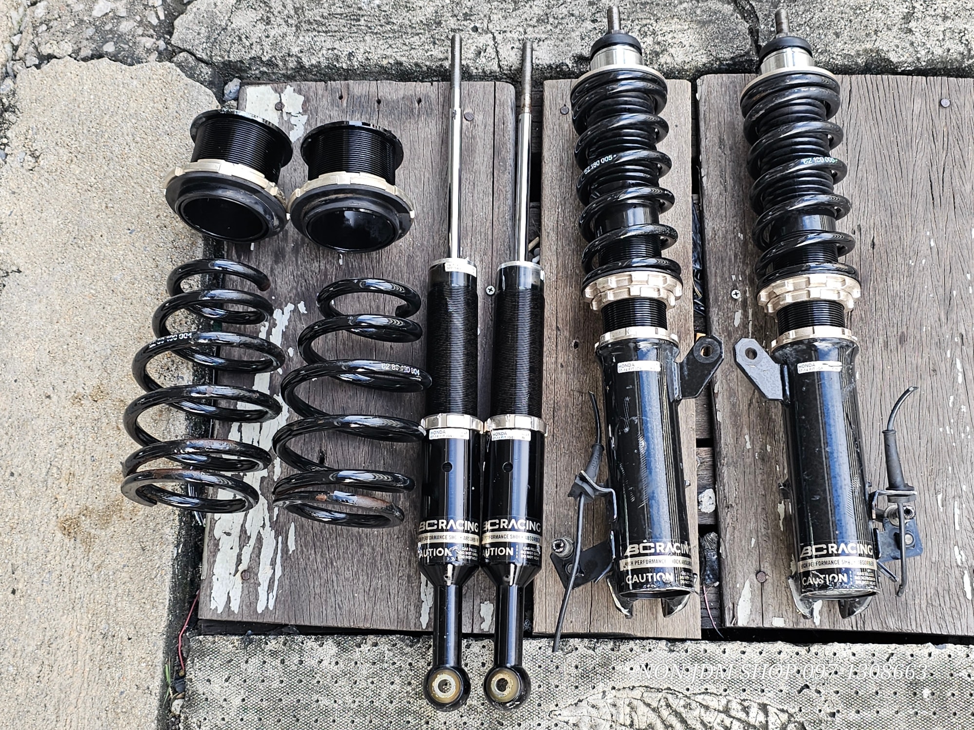 โช๊ค BC RACING ตรงรุ่น FIT GE มือสองญี่ปุ่น